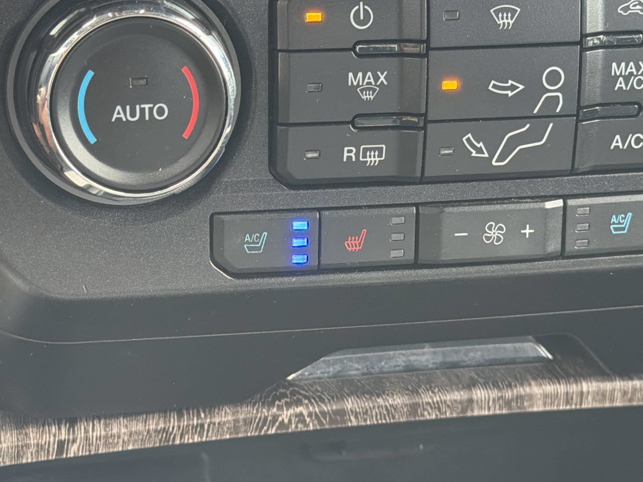 Used 2019 Ford F350 Lariat w/ Lariat Ultimate Package AWD/4WD image 23