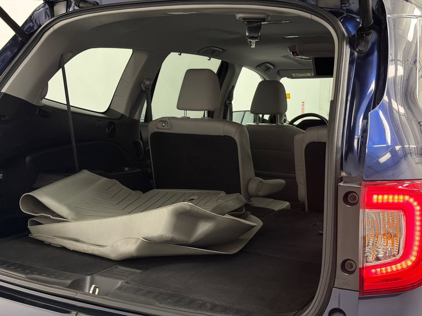 Used 2019 Honda Pilot Touring image 6