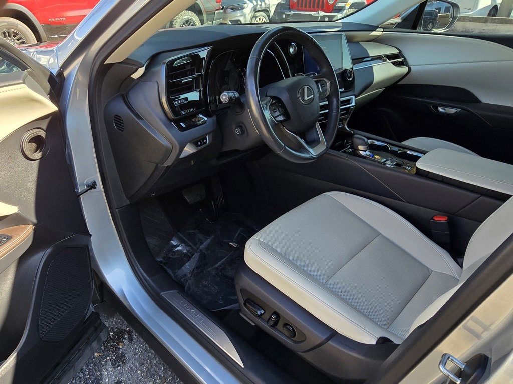 Used 2024 Lexus RX 350 FWD image 15