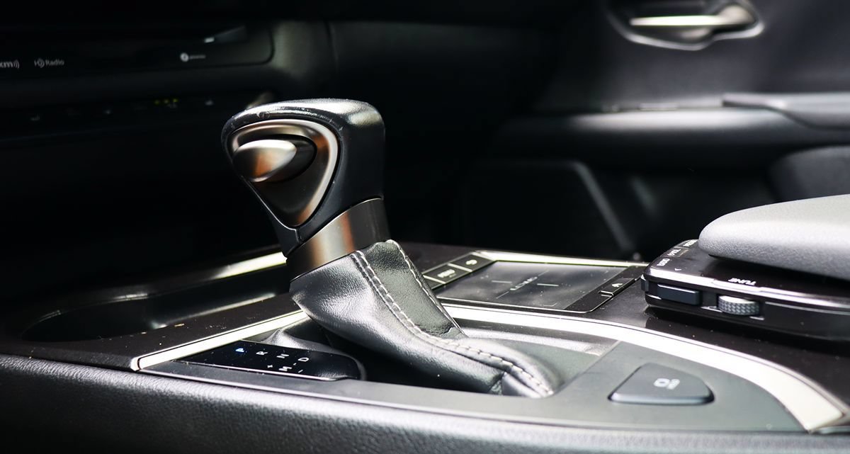 Used 2019 Lexus UX 200 w/ Premium Package FWD image 52