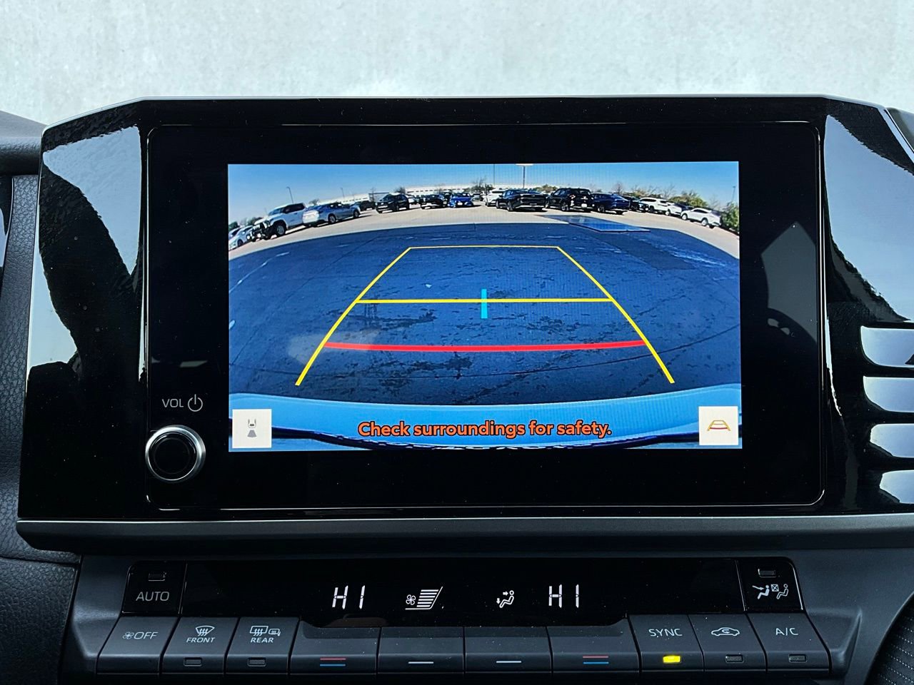 Used 2025 Toyota Camry SE image 31