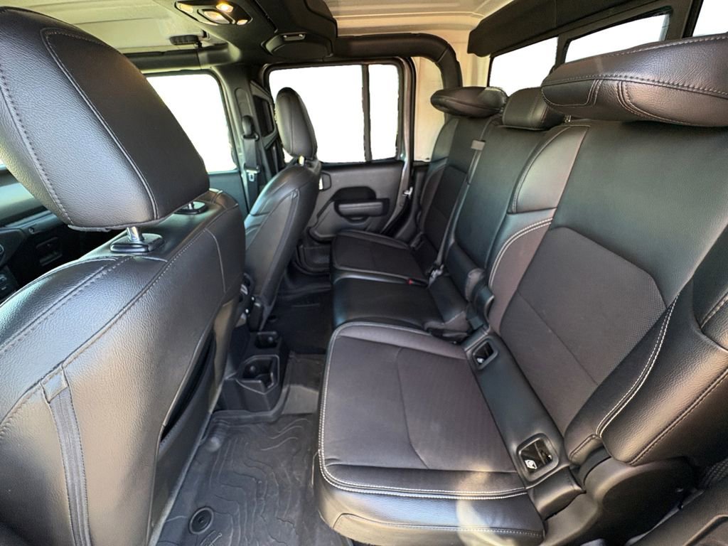 Used 2023 Jeep Gladiator Sport S image 22