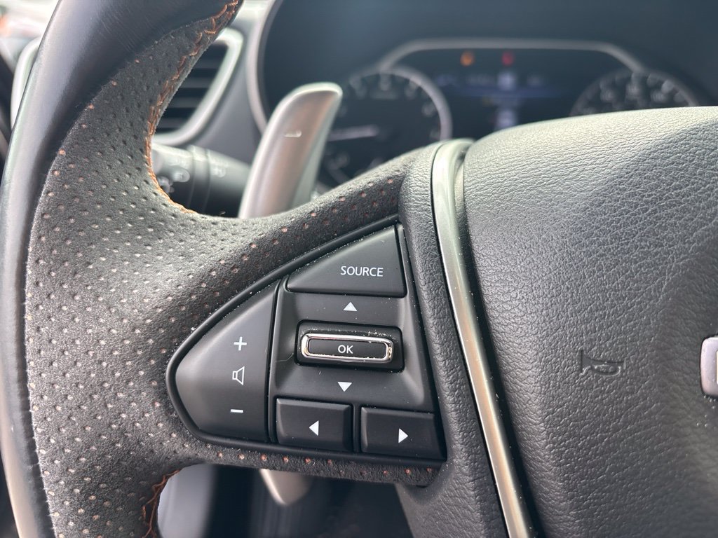 Used 2023 Nissan Maxima SR w/ Sport Mat Group FWD image 10