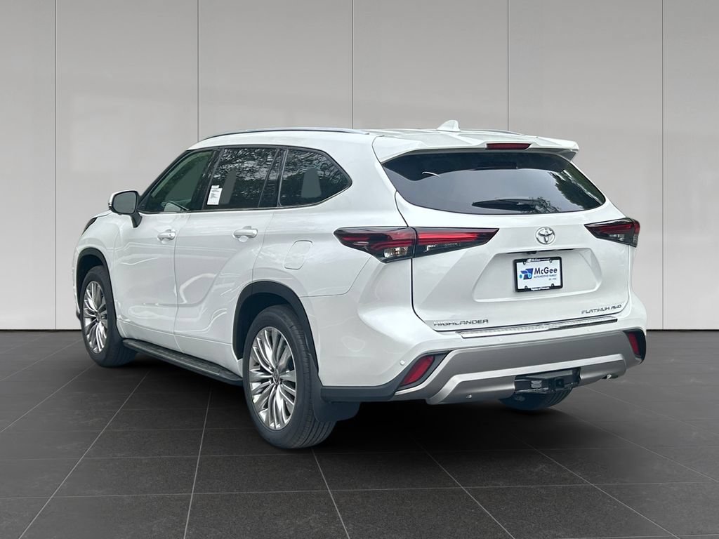 New 2026 Toyota Highlander Platinum AWD/4WD image 3