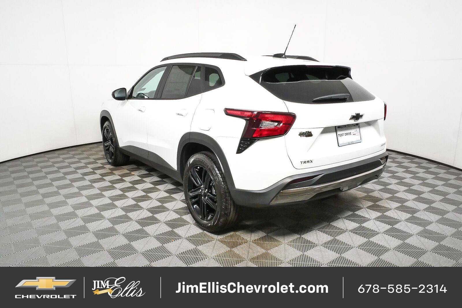New 2026 Chevrolet Trax ACTIV w/ Sunroof Package FWD image 28
