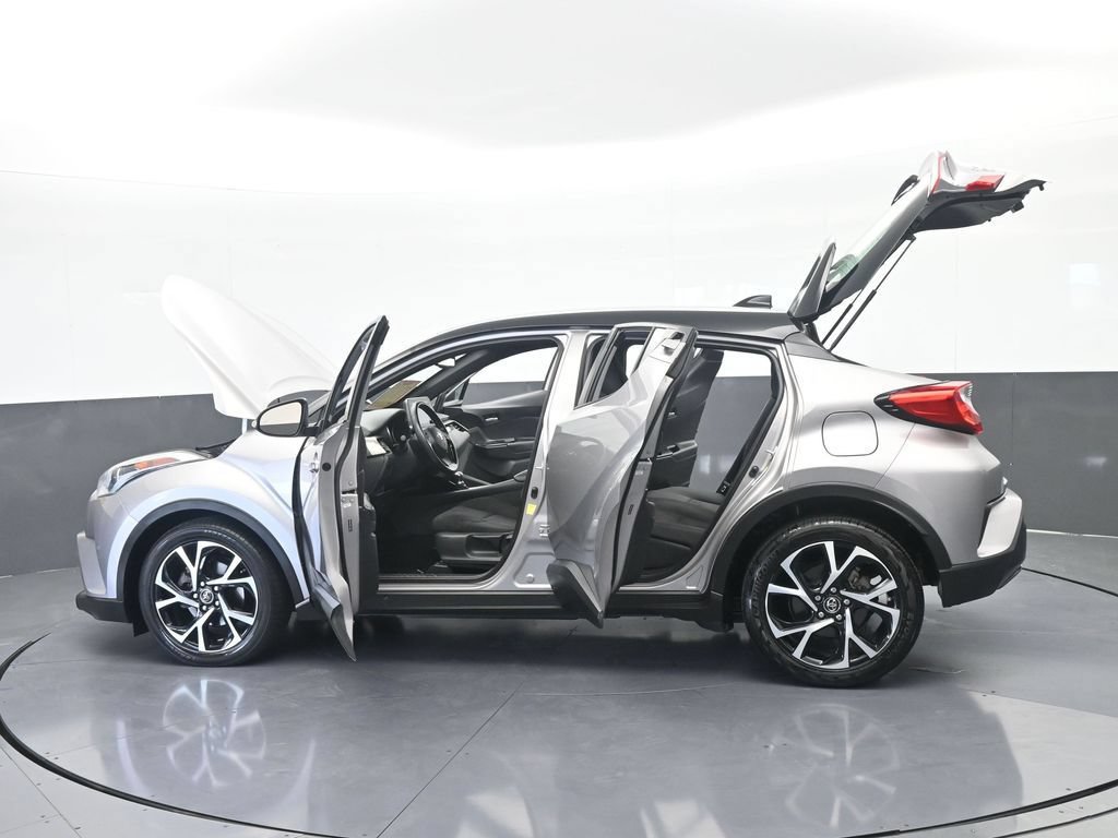 Used 2019 Toyota C-HR XLE FWD image 72