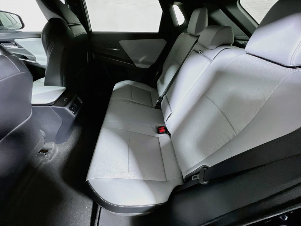 New 2026 Subaru Solterra AWD/4WD image 19