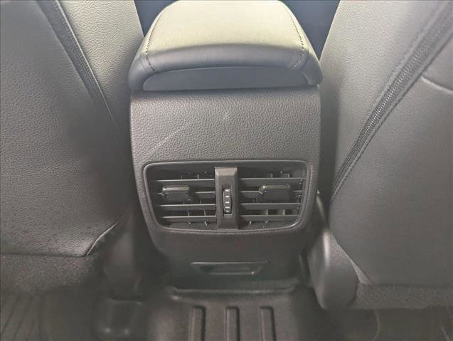 Certified 2025 Toyota Corolla Cross XLE w/ Convenience Package FWD image 16