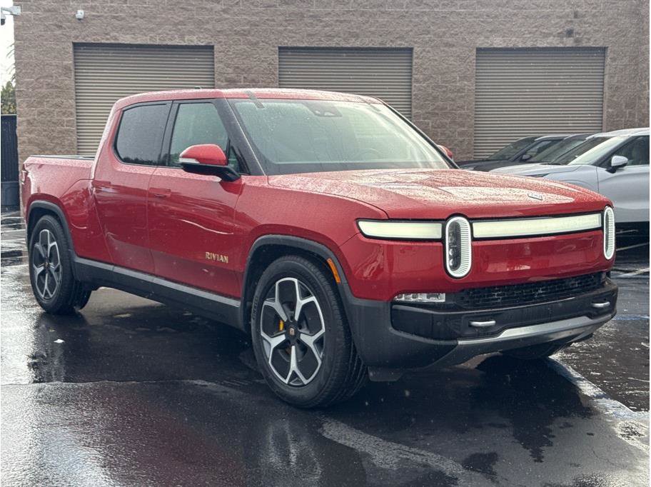 Used 2022 Rivian R1T Adventure image 3