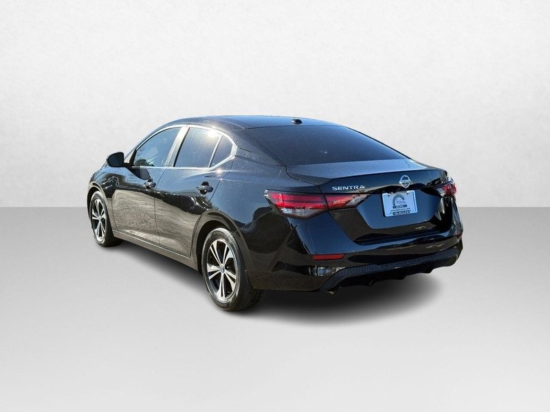 Used 2022 Nissan Sentra SV image 3
