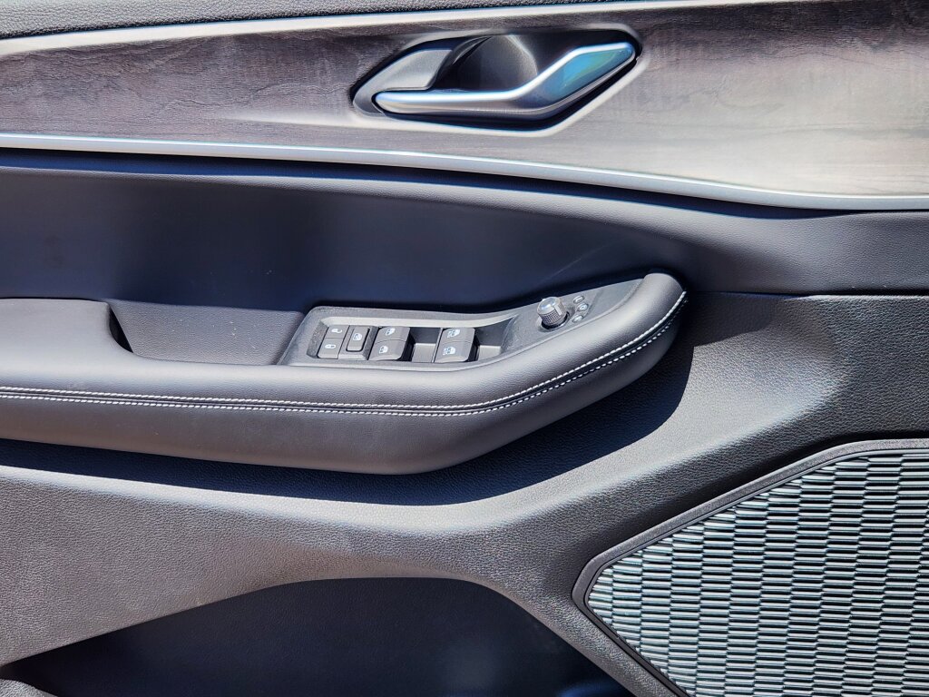 New 2026 Jeep Grand Cherokee L Altitude AWD/4WD image 7