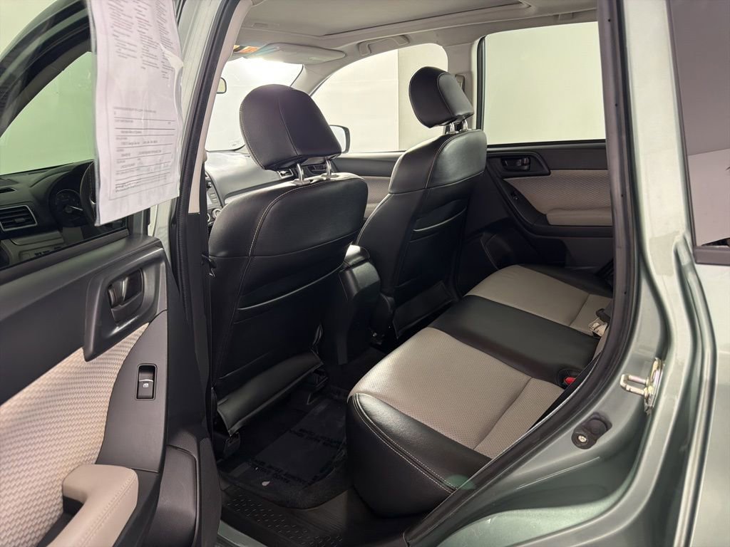Used 2017 Subaru Forester 2.5i Premium w/ All-Weather Package image 22