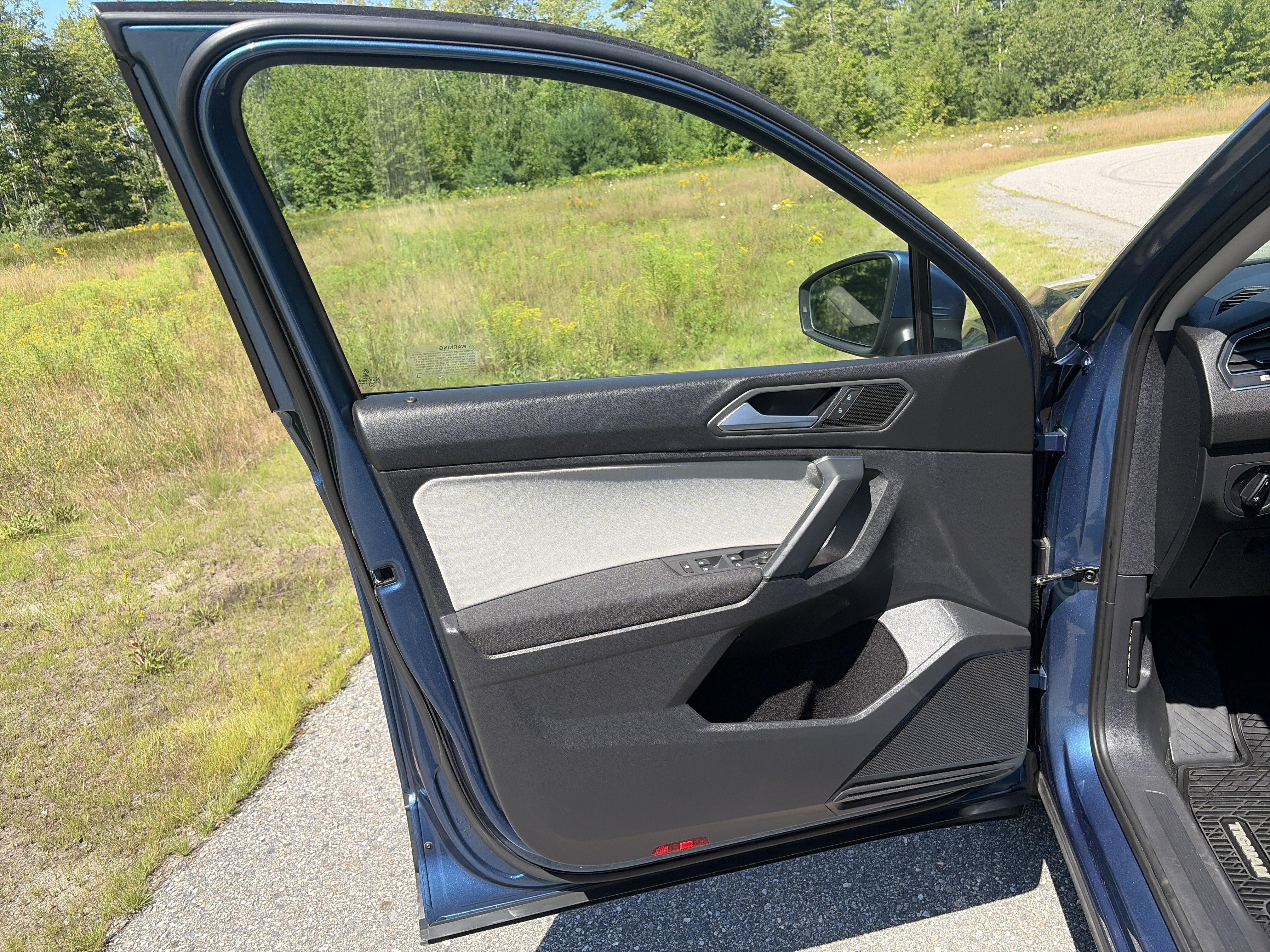 Used 2019 Volkswagen Tiguan S w/ Driver Assistance Package AWD/4WD image 33