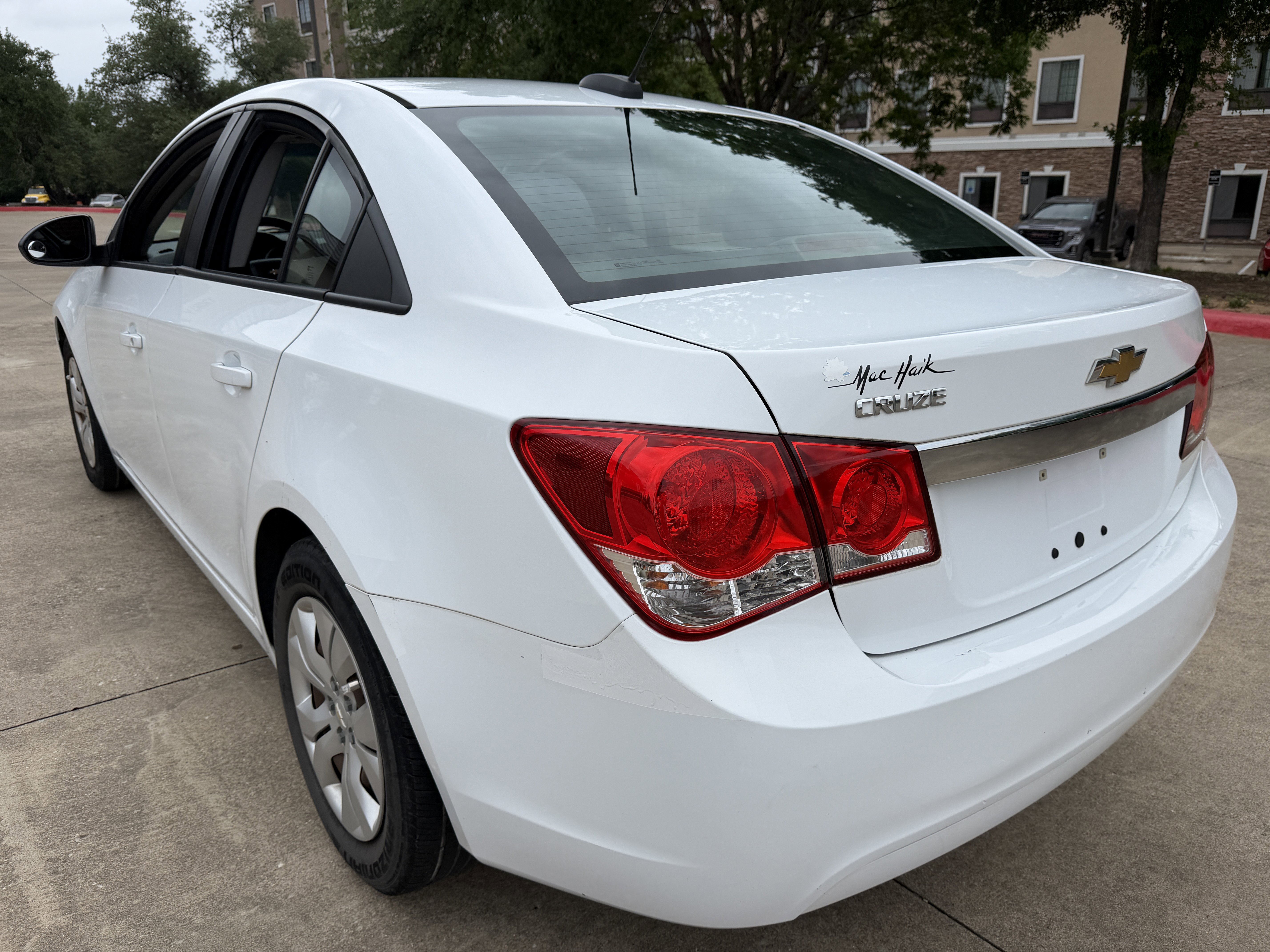 Used 2016 Chevrolet Cruze LS FWD image 5