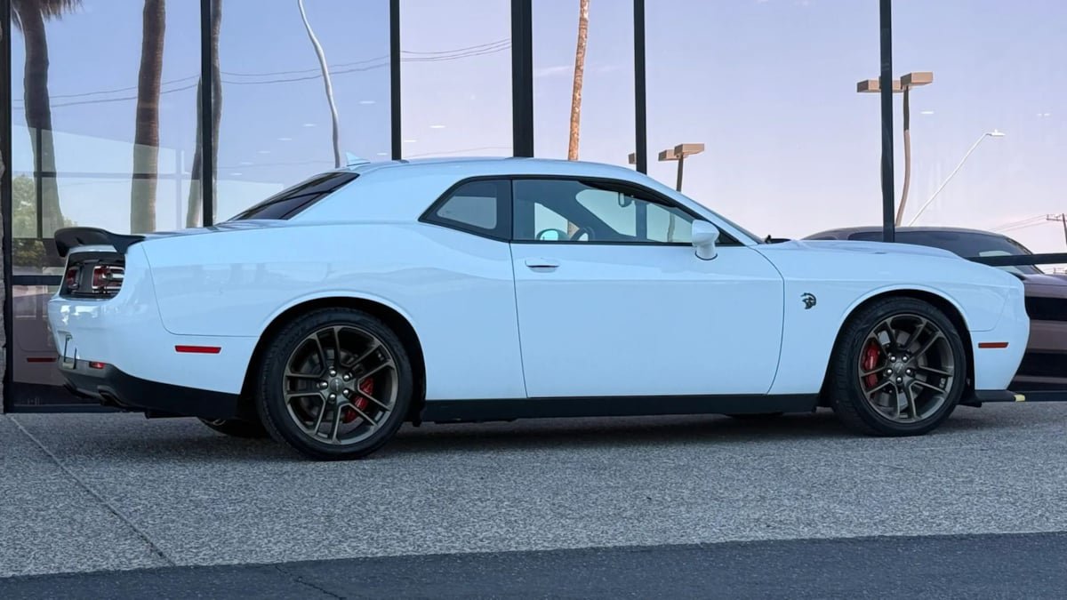 Used 2021 Dodge Challenger SRT Hellcat Redeye RWD image 13