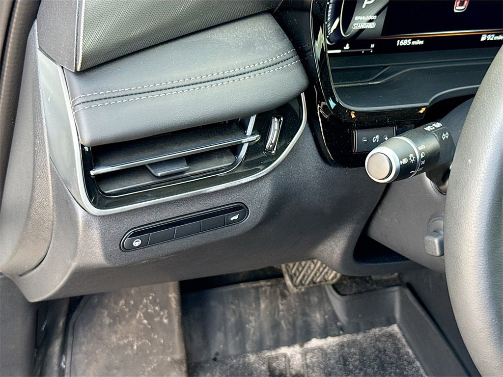 Used 2025 INFINITI QX60 Luxe image 11