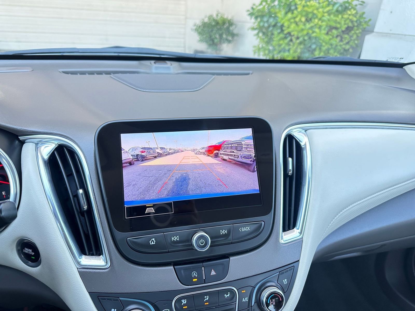 Used 2024 Chevrolet Malibu LT image 17