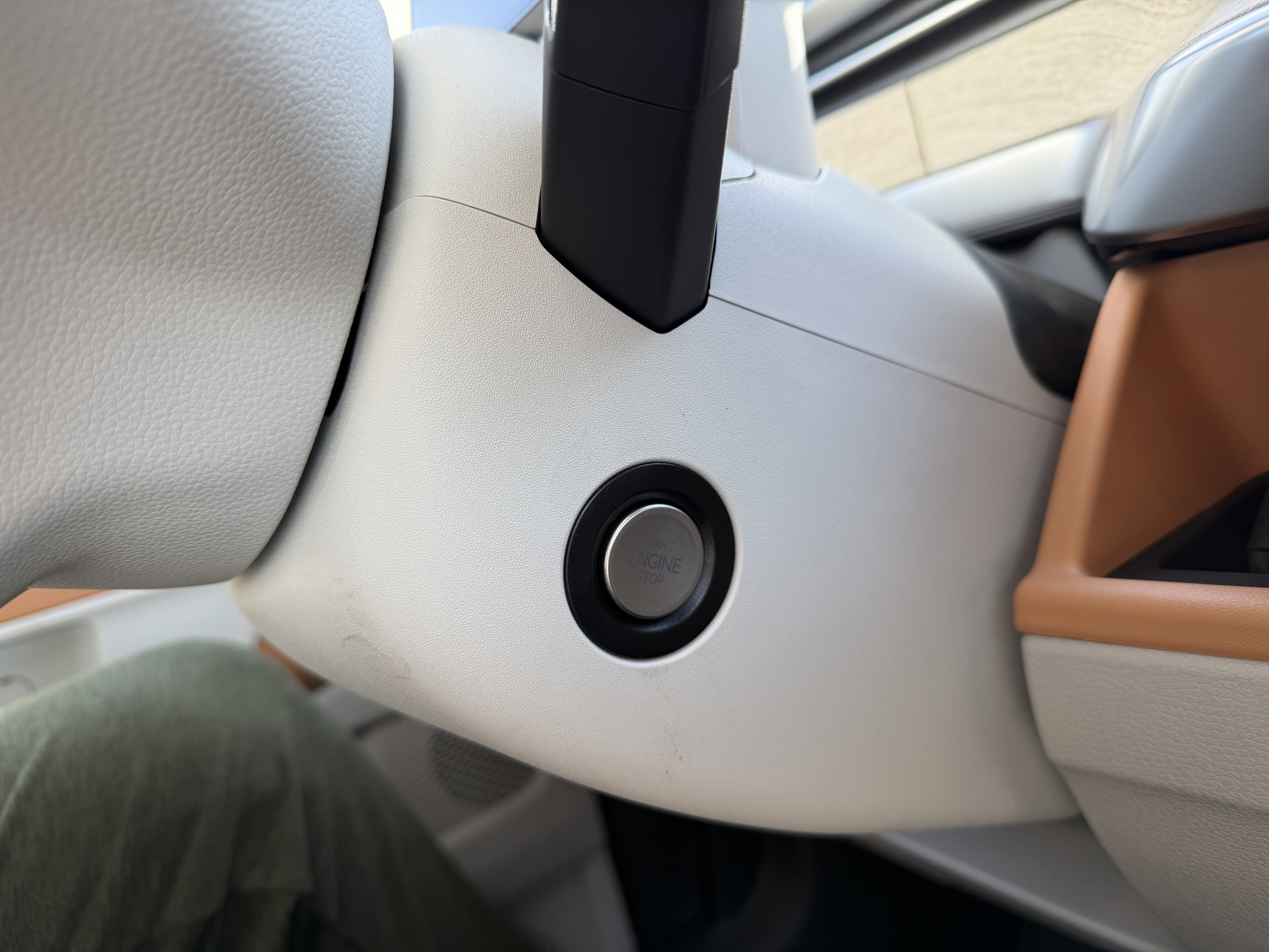 New 2025 Volkswagen ID. Buzz Pro S Plus image 22