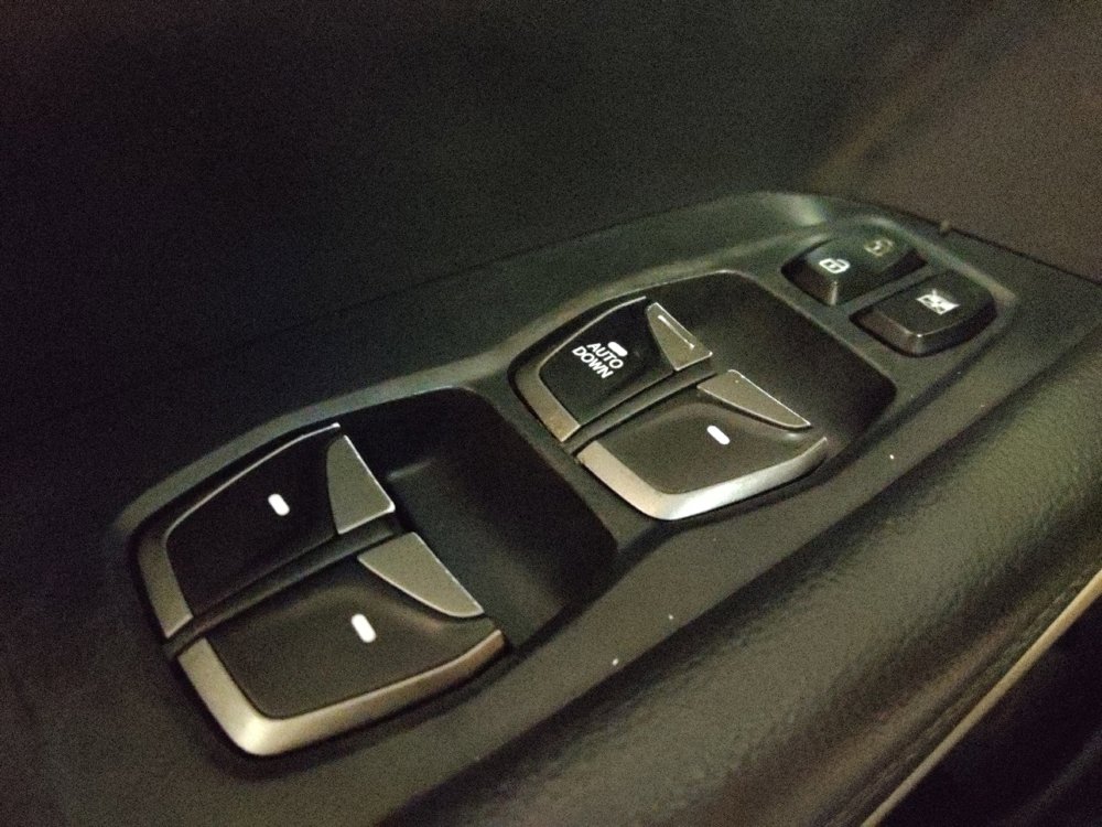 Used 2018 Hyundai Santa Fe Sport image 27