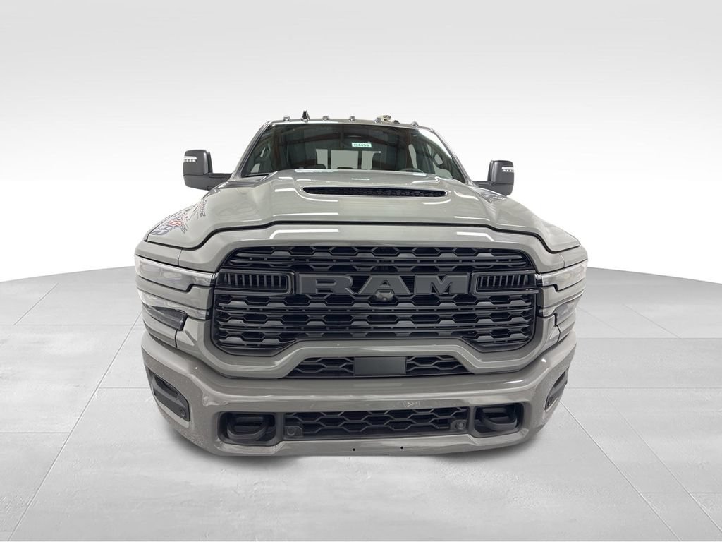New 2026 RAM 2500 Limited AWD/4WD image 3