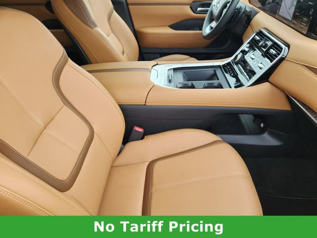 Used 2025 Nissan Armada SL image 13