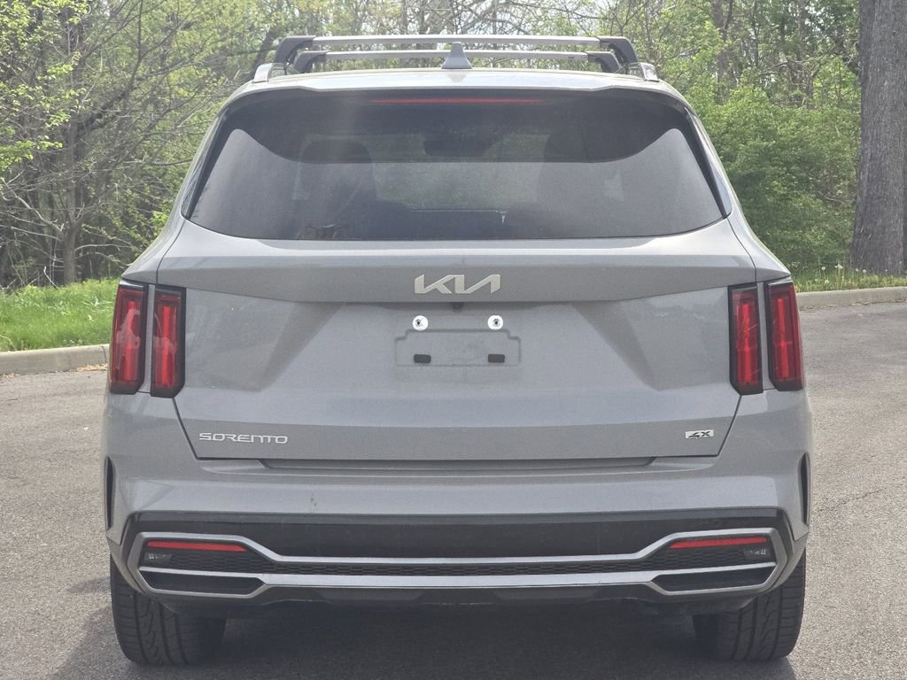 Used 2023 Kia Sorento SX AWD/4WD image 17