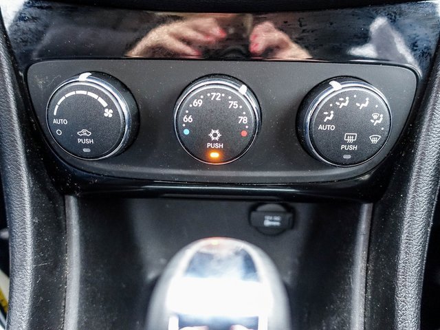 Used 2014 Chrysler 200 Touring image 24