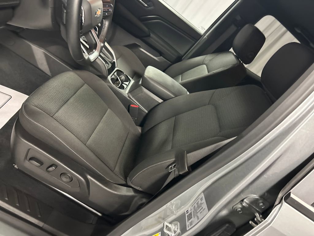 Used 2025 Chevrolet Colorado LT w/ Advanced Trailering Package AWD/4WD image 12