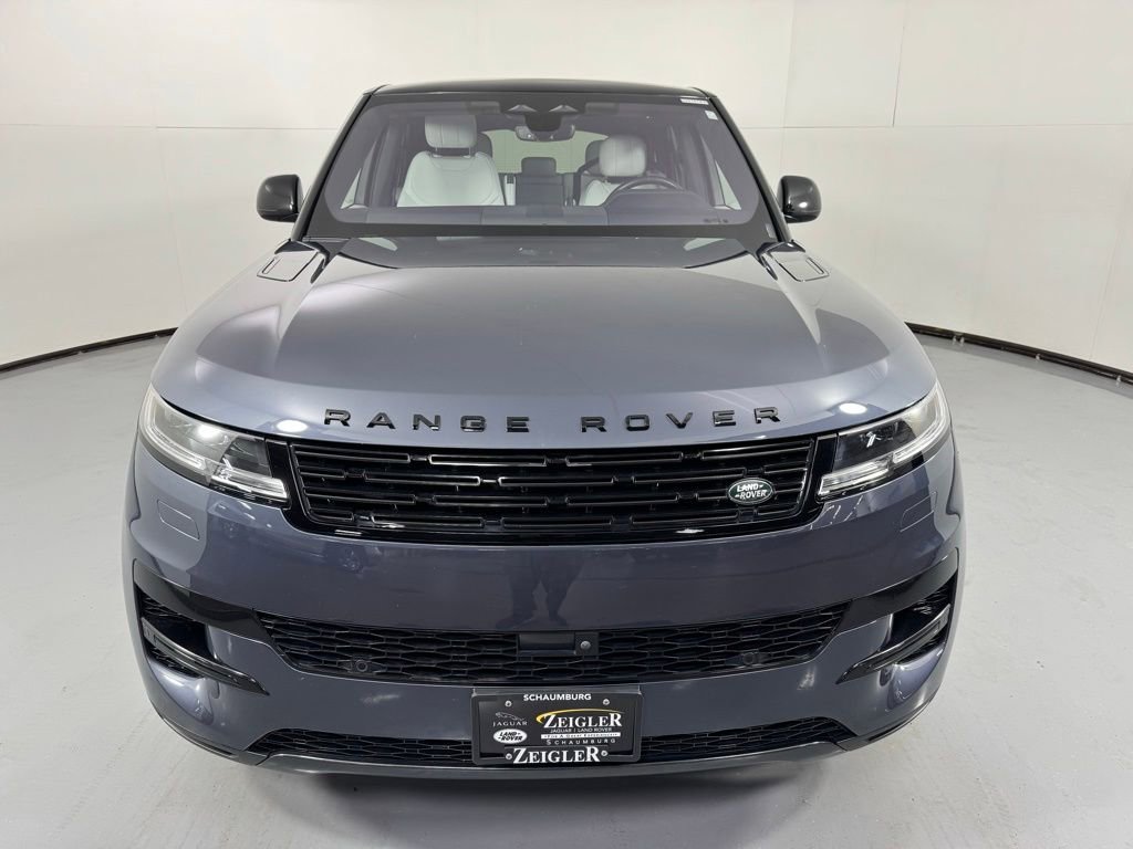 Used 2023 Land Rover Range Rover Sport SE AWD/4WD image 2