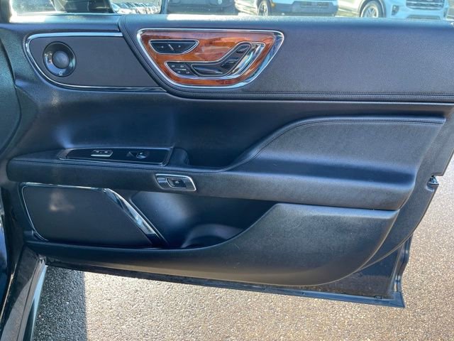 Used 2020 Lincoln Continental Reserve image 40