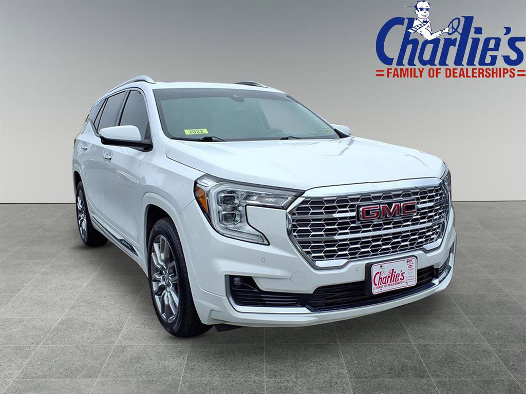 Used 2022 GMC Terrain Denali image 3
