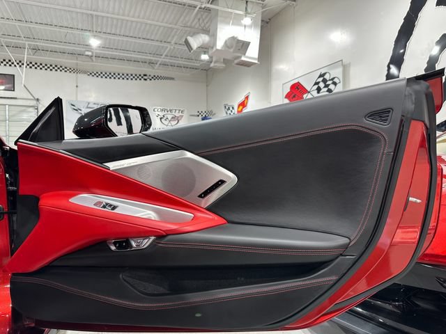 Used 2021 Chevrolet Corvette Stingray Premium Conv w/ Z51 Performance Package RWD image 24