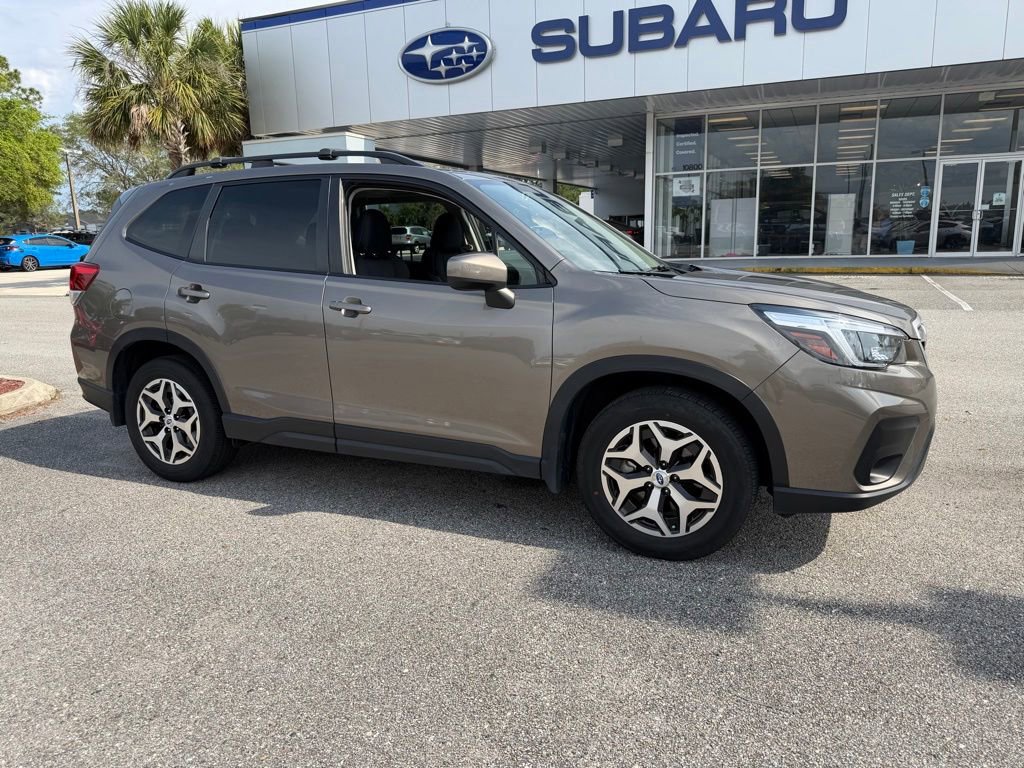Used 2021 Subaru Forester Premium AWD/4WD image 2