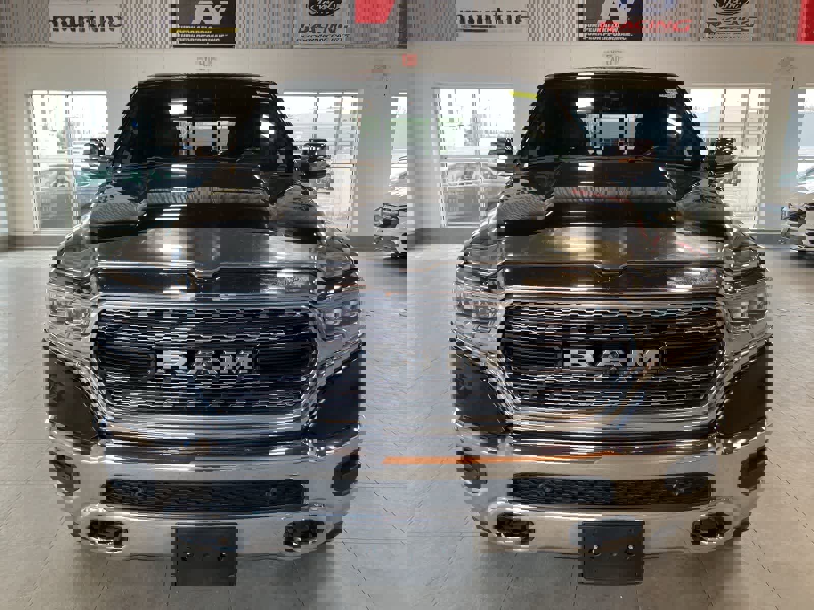 Used 2019 RAM 1500 Limited image 2