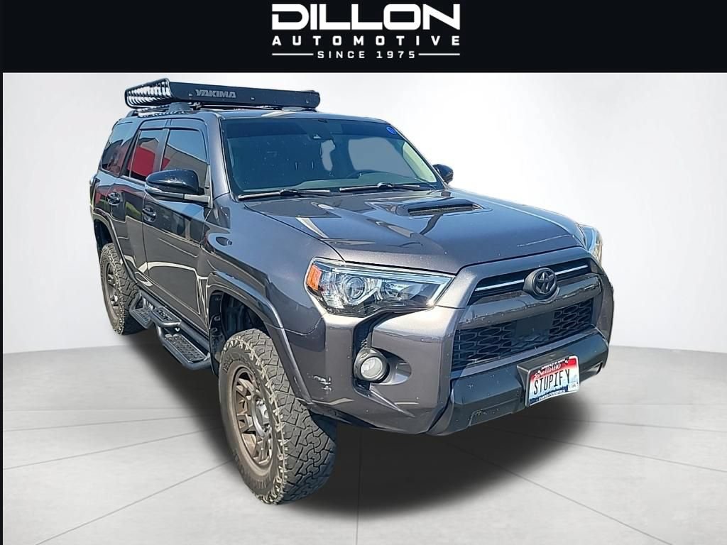 Used 2020 Toyota 4Runner Venture w/ Moonroof Package AWD/4WD image 5