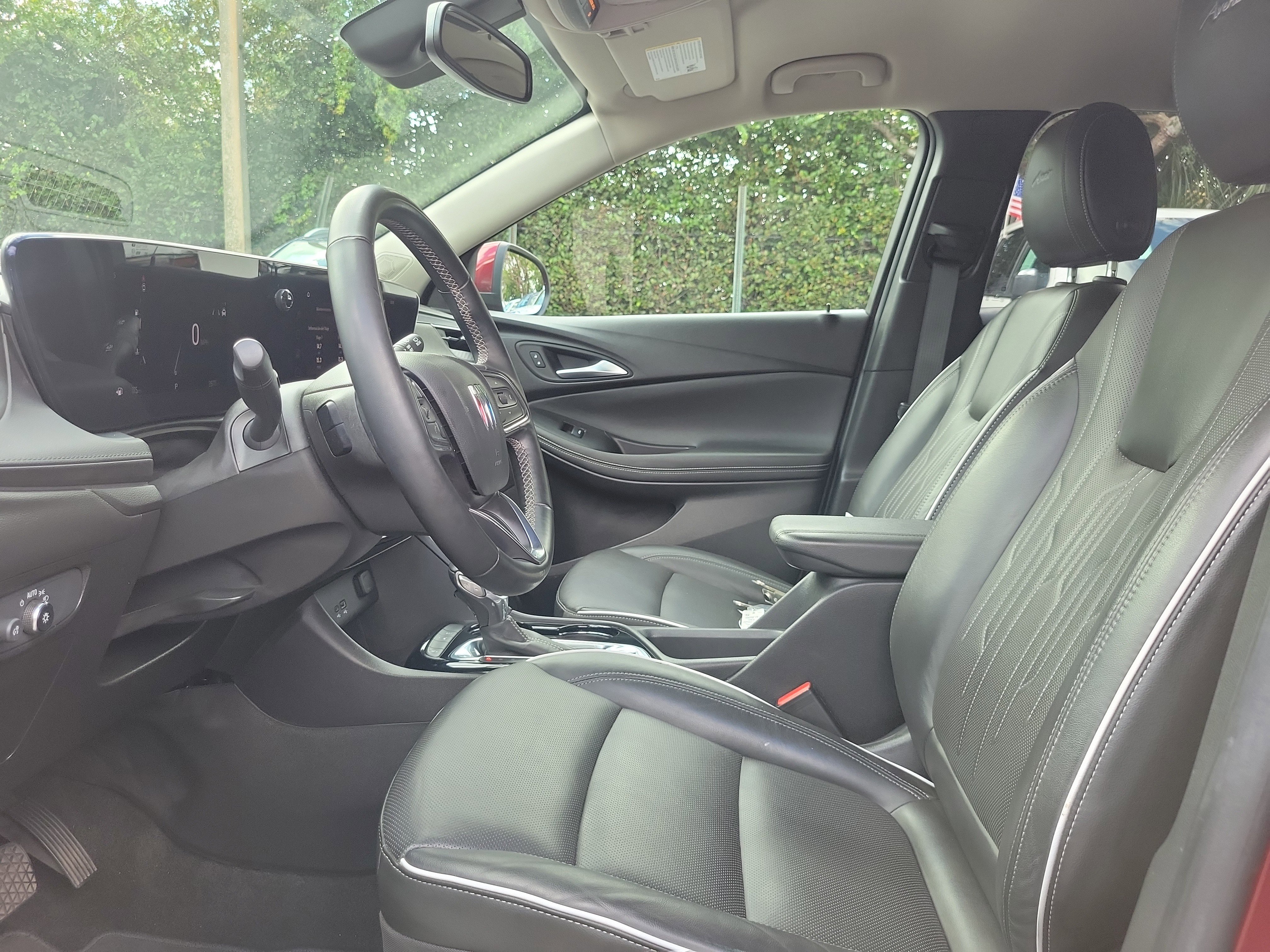 Used 2024 Buick Encore GX Avenir image 12