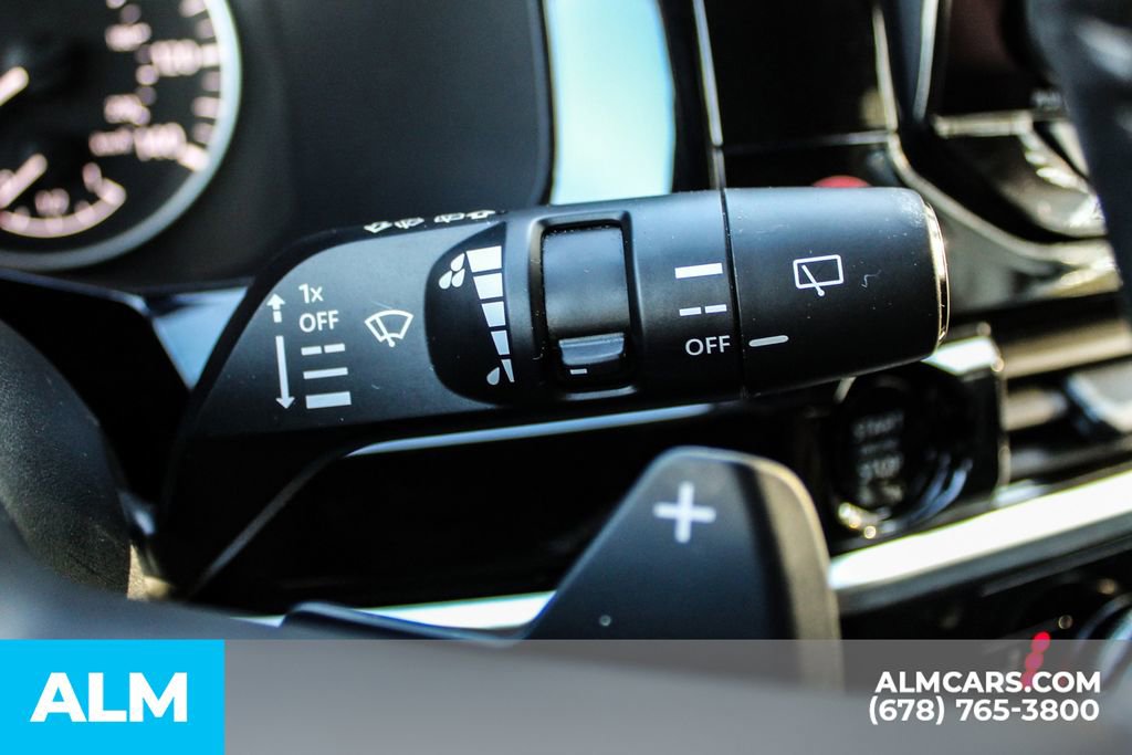 Used 2025 Nissan Pathfinder SV image 33