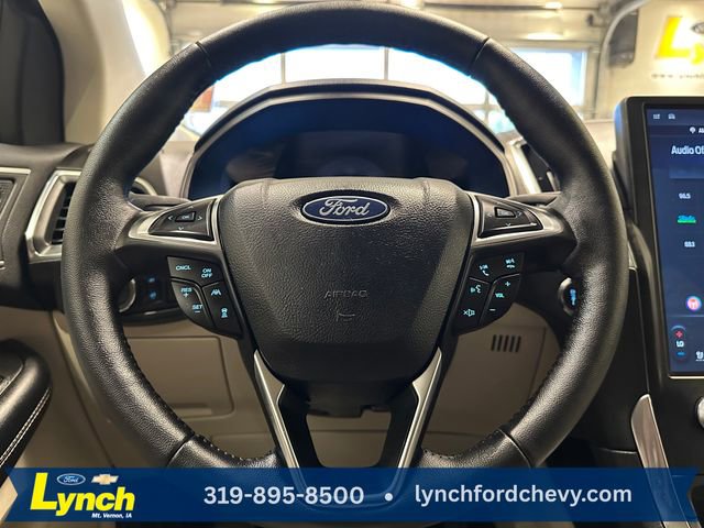 Used 2024 Ford Edge Titanium AWD/4WD image 10