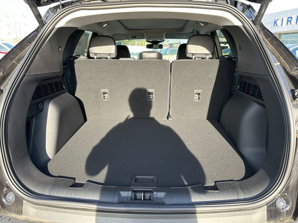 New 2024 Ford Escape SE w/ PHEV Premium Package FWD image 14