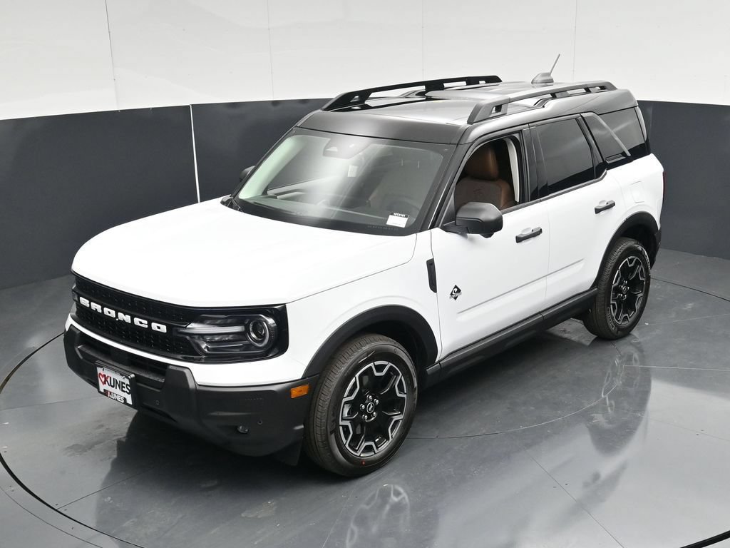 New 2026 Ford Bronco Sport Outer Banks w/ Outer Banks Tech Package+ AWD/4WD image 48