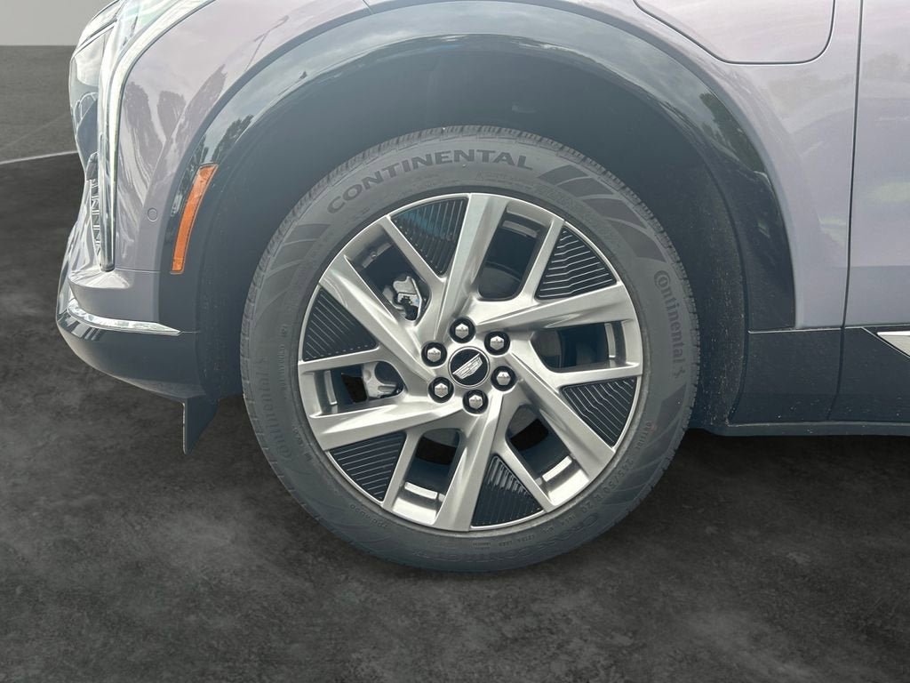 Used 2025 Cadillac Optiq Luxury 1 AWD/4WD image 4