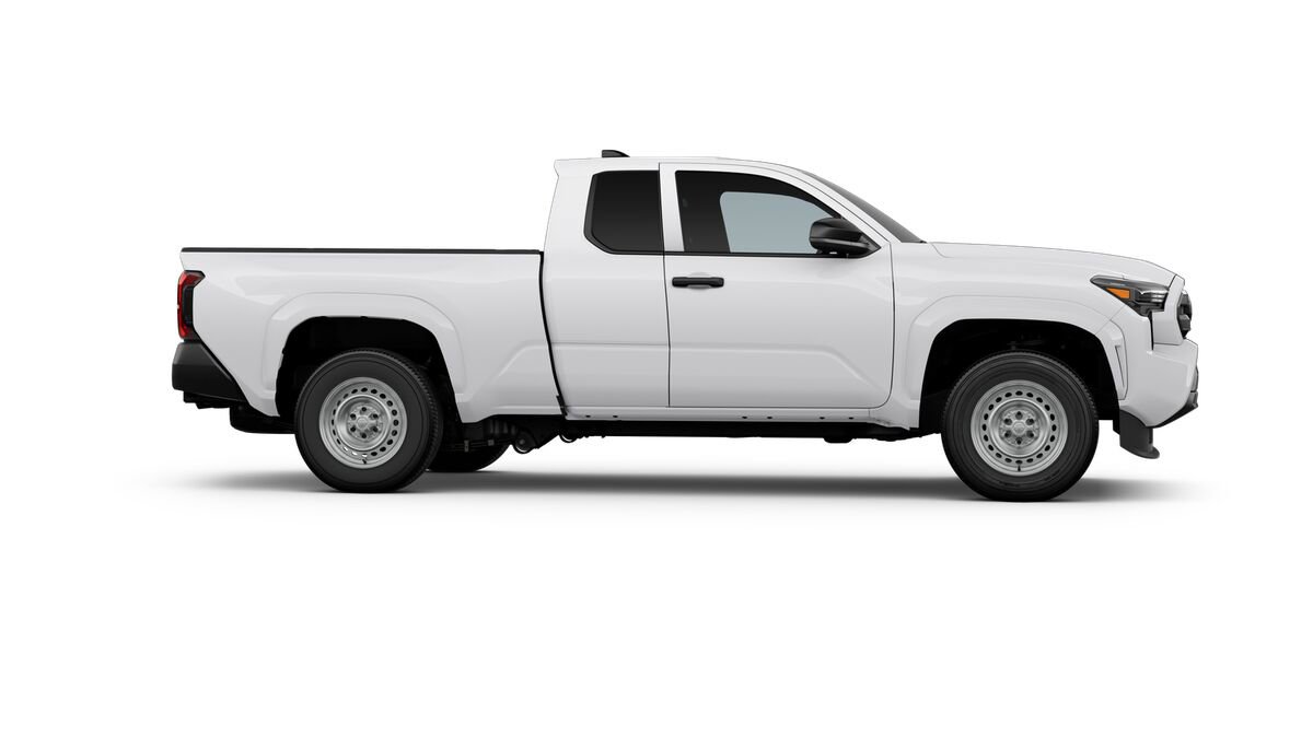 Used 2025 Toyota Tacoma SR image 13