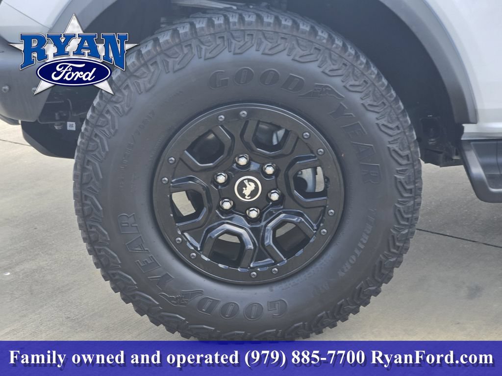Certified 2024 Ford Bronco Wildtrak AWD/4WD image 7