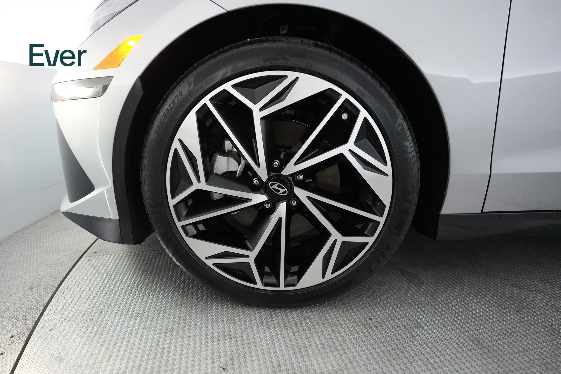 Used 2024 Hyundai Ioniq 6 Limited RWD image 19
