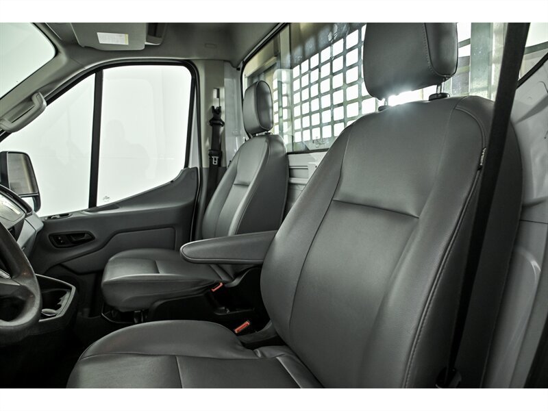Used 2019 Ford Transit 250 138 RWD image 15