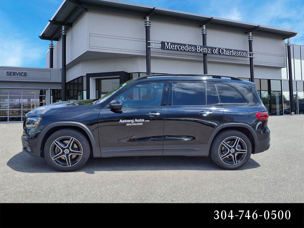 Used 2025 Mercedes-Benz GLB 250 4MATIC image 6