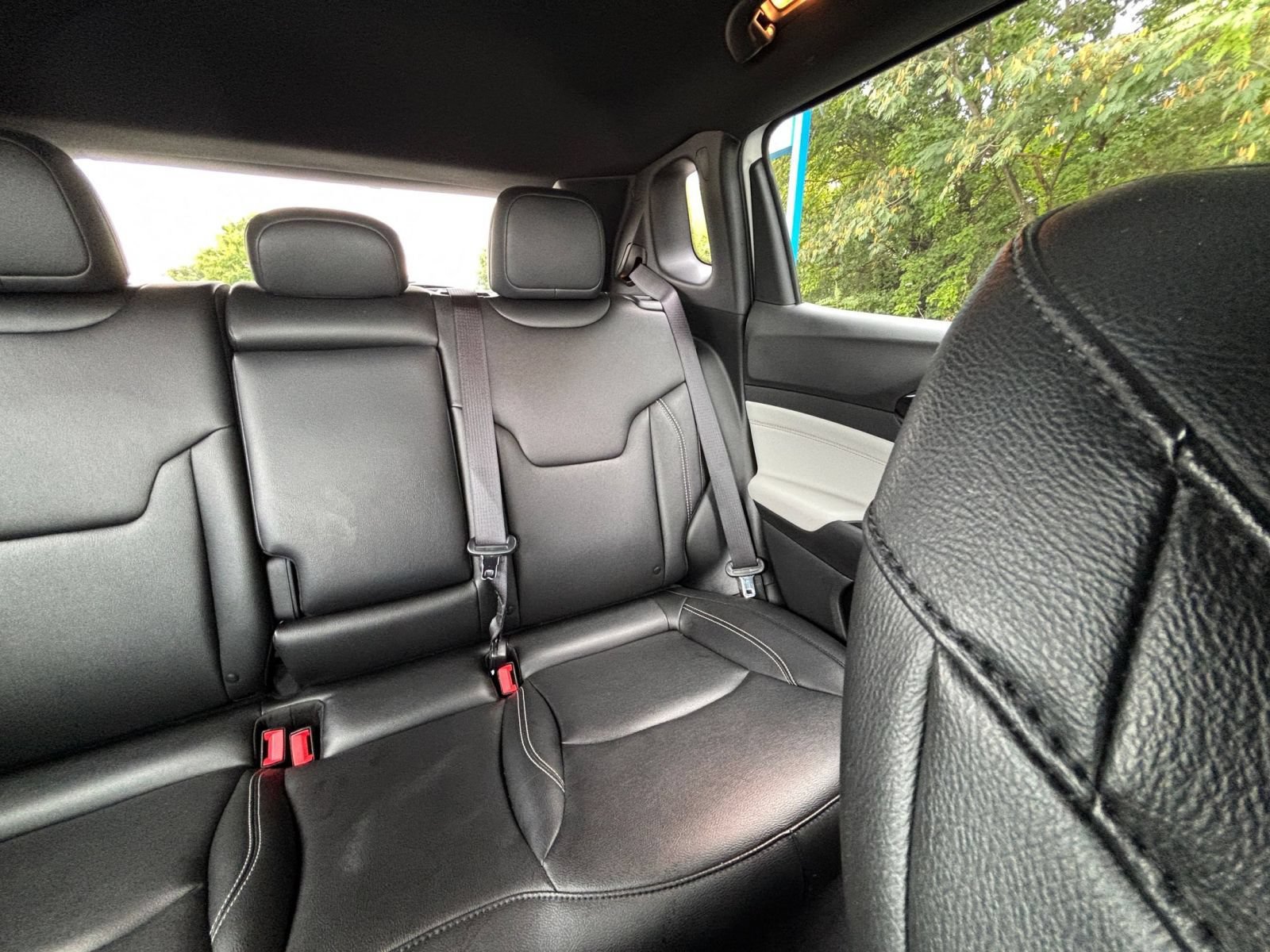 Used 2025 Jeep Compass Limited AWD/4WD image 37