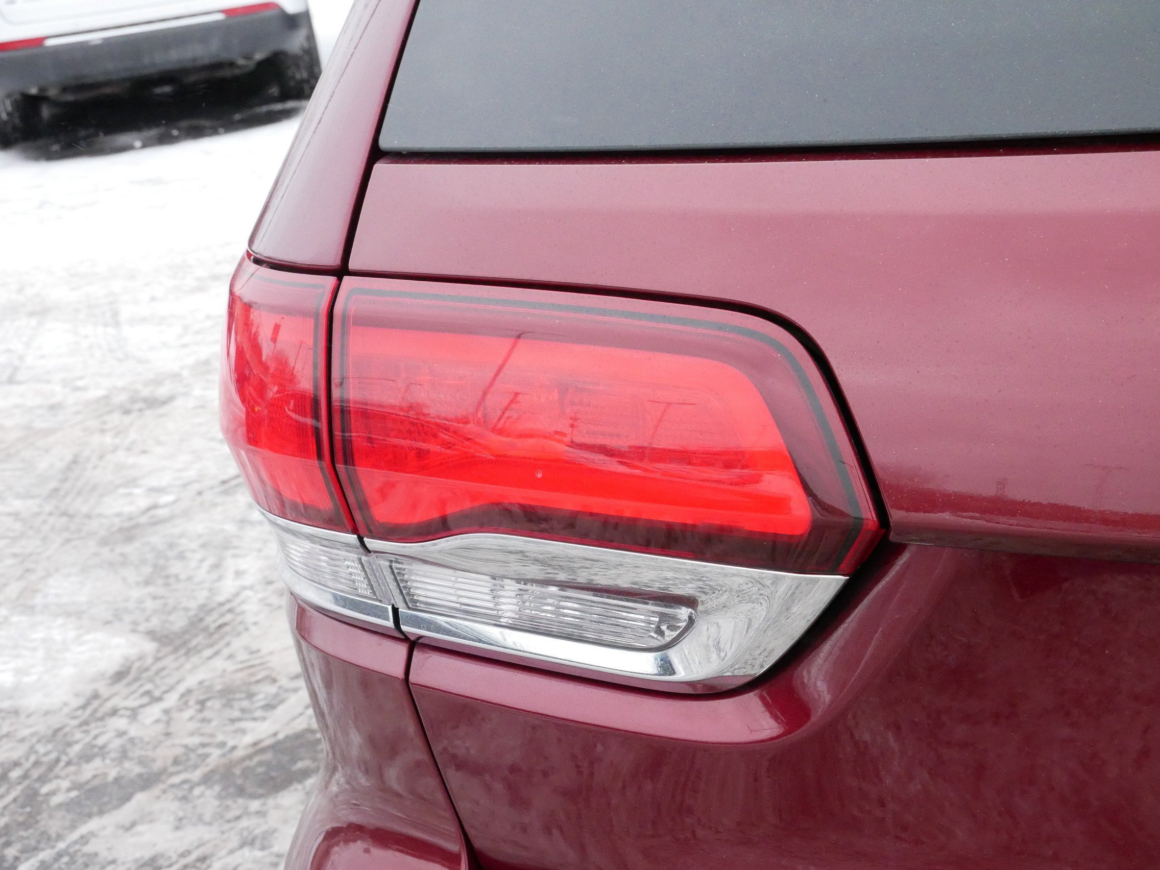 Used 2020 Jeep Grand Cherokee Limited w/ Luxury Group II image 17