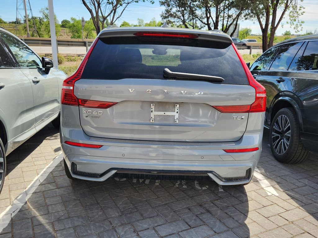 Used 2025 Volvo XC60 T8 Plus w/ Protection Package Premier AWD/4WD image 9