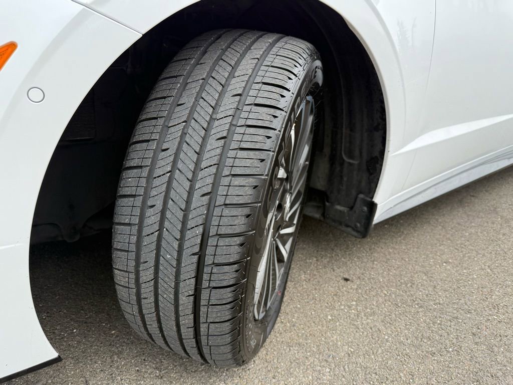 Used 2022 Hyundai Sonata Limited image 30